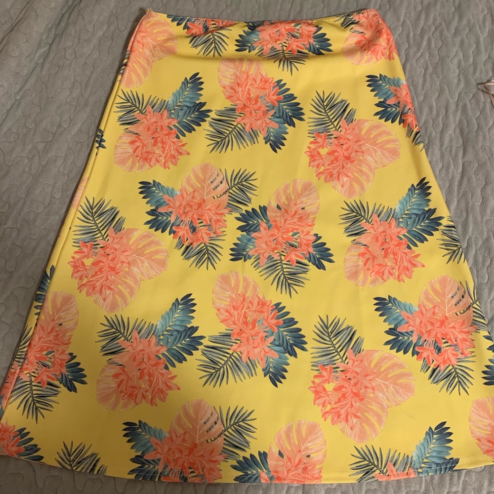 Worn once. Tube top Missguided dress